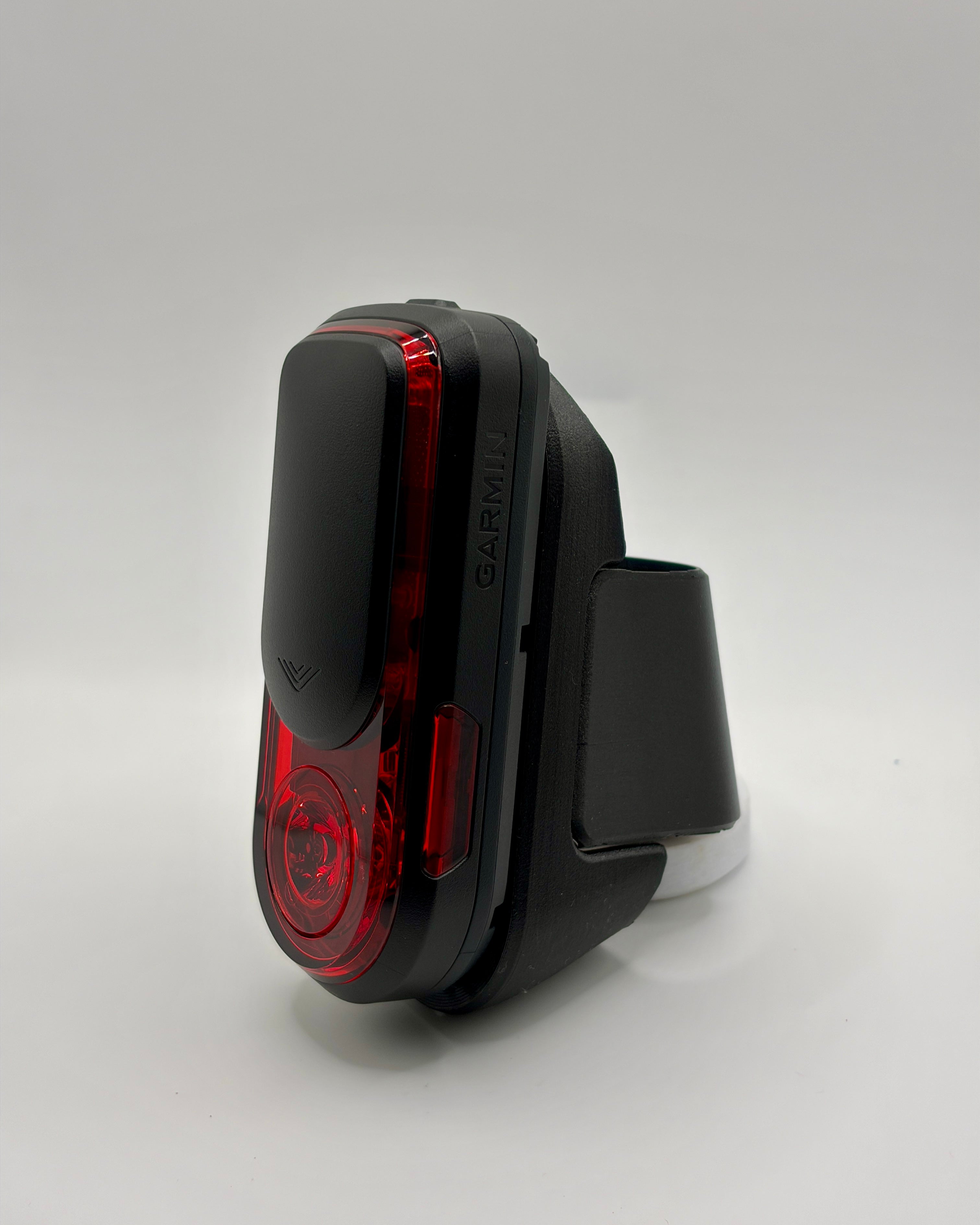 Support Garmin Varia RearVue 820 Aero + fente AirTag