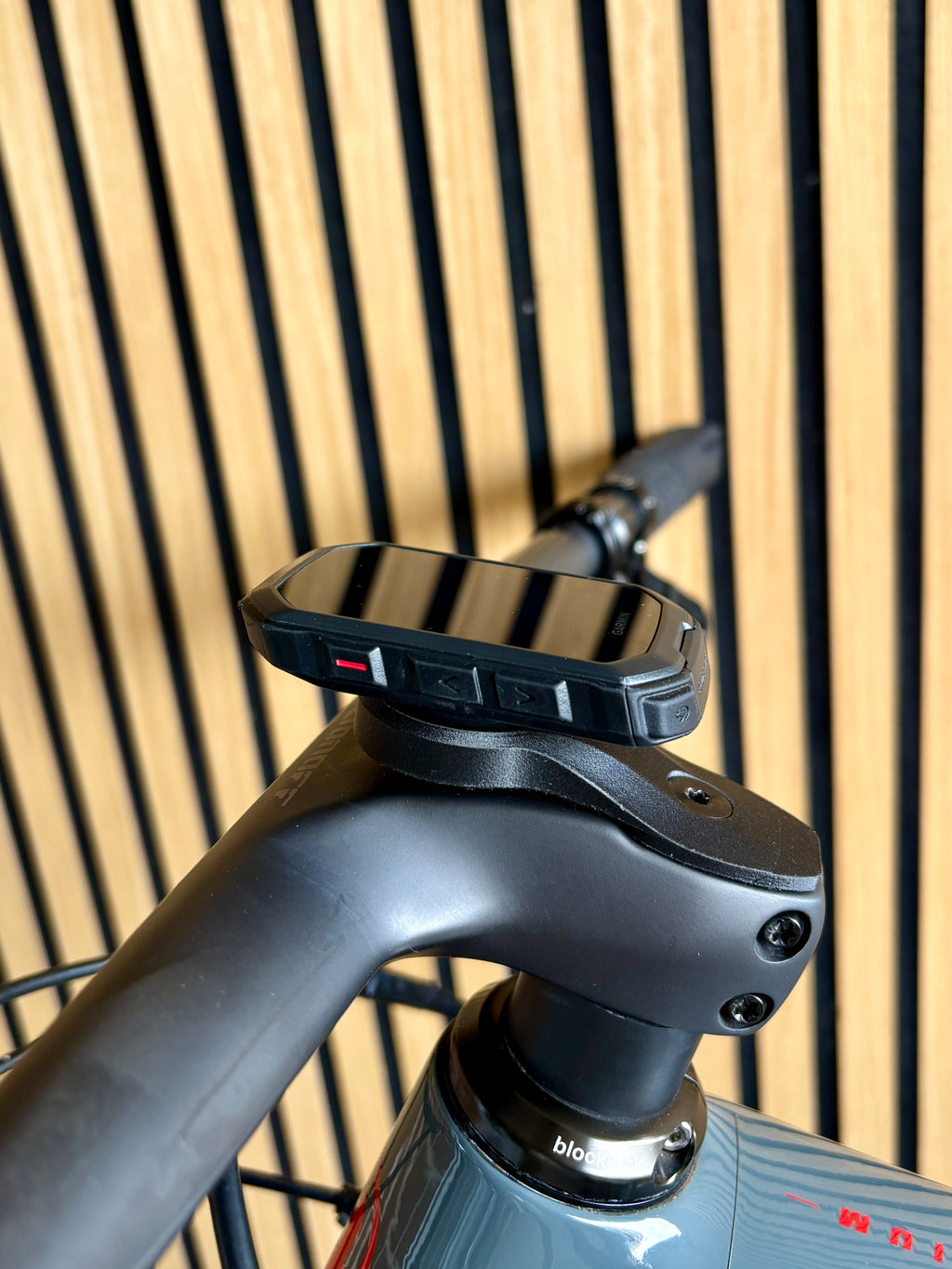 Soporte GPS reforzado para ONOFF Mondraker