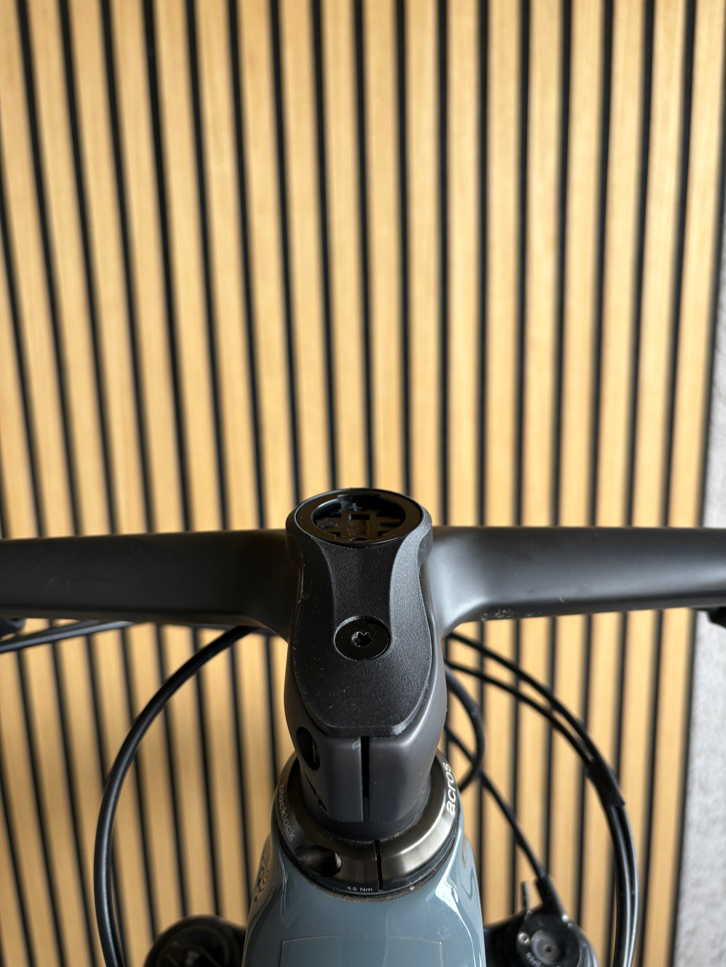 Soporte GPS reforzado para ONOFF Mondraker